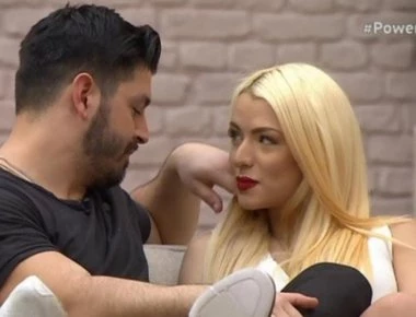 «Σύννεφα» στη σχέση Στέλλας και Πάνου - «Δεν είναι πια τόσο τρυφερή» λέει ο παίκτης του Power of Love